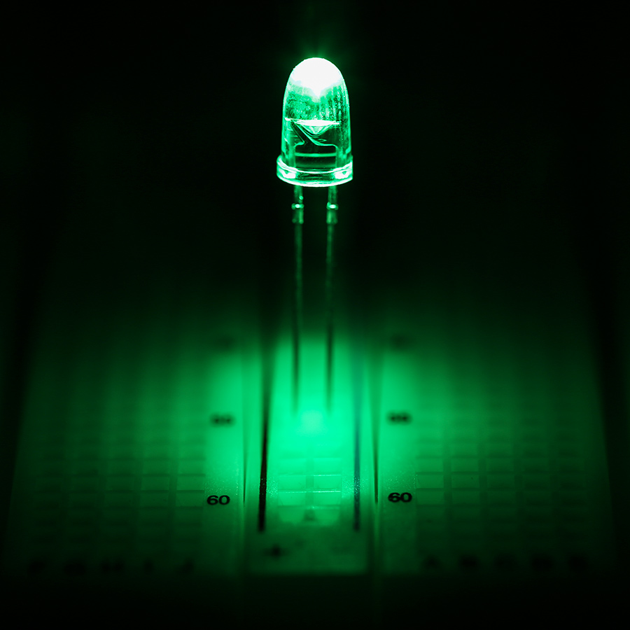 5mm Green LED - 525 nm - T1 3/4 LED w/ 8 Degree Viewing Angle