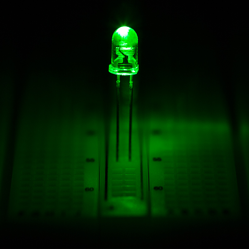 5mm Green LED - 525nm - T1 3/4 Through Hole LED w/ 8 Degree Viewing Angle